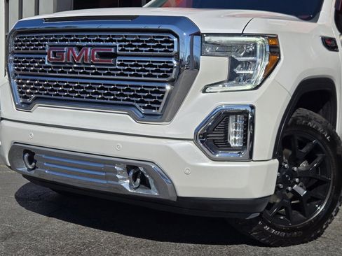 Used 2021 GMC Sierra 1500 Denali image 2