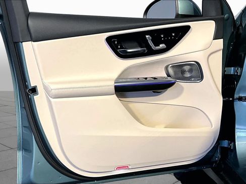 New 2026 Mercedes-Benz GLC 300 4MATIC image 11