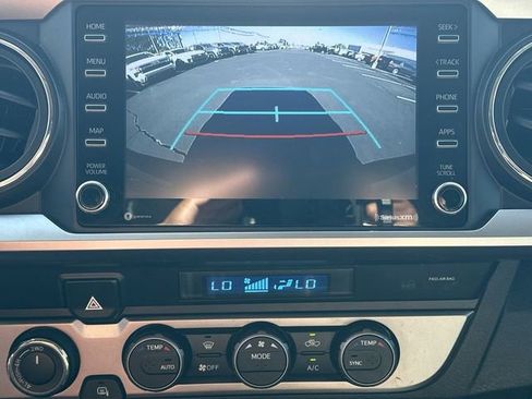 Used 2022 Toyota Tacoma SR5 AWD/4WD image 14