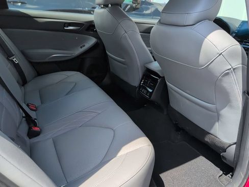 Used 2021 Toyota Avalon Limited w/ Advanced Safety Package FWD image 9