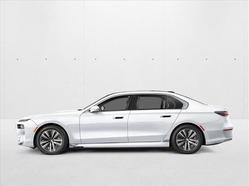New 2026 BMW i7 xDrive60 AWD/4WD image 3