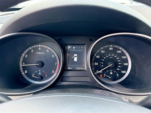 Used 2018 Hyundai Santa Fe Sport image 13