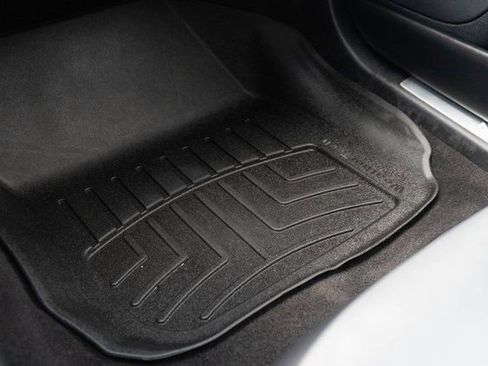 Used 2020 Lincoln MKZ FWD image 30