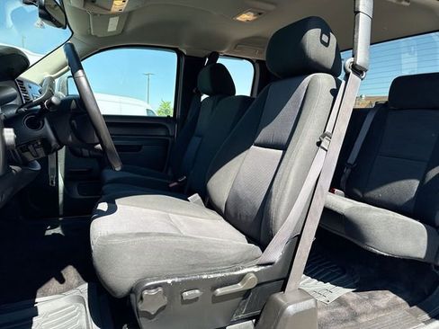 Used 2013 Chevrolet Silverado 2500 LT w/ Convenience Package AWD/4WD image 11