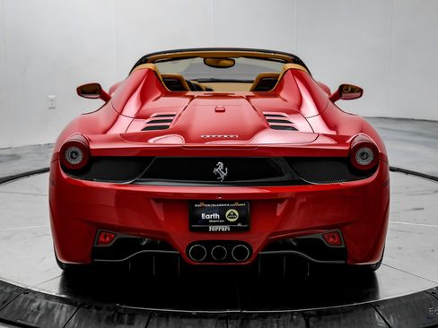 Used 2013 Ferrari 458 Spider 1,600 Original Miles image 16