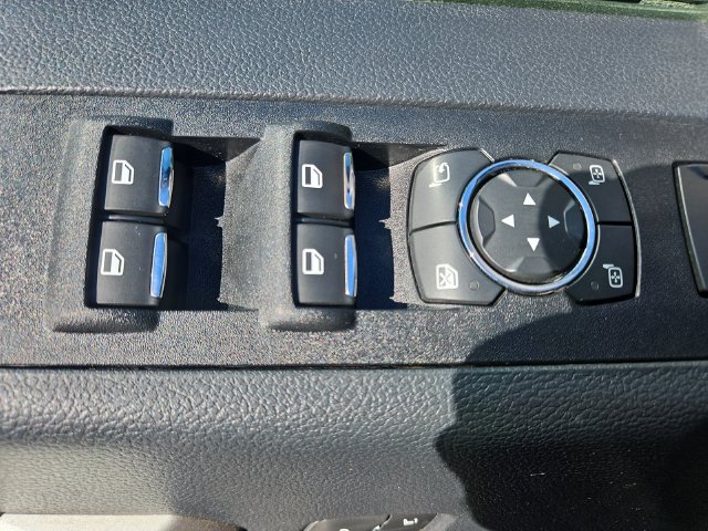 Used 2022 Ford F250 Lariat w/ Lariat Ultimate Package AWD/4WD image 22