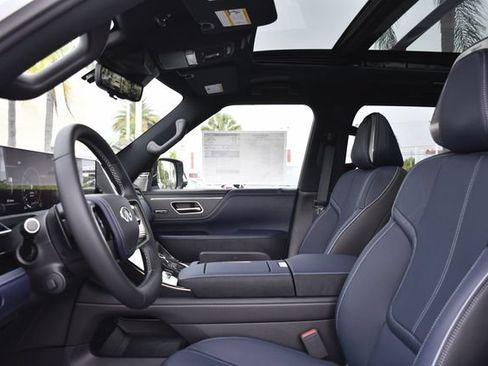 New 2026 INFINITI QX80 4WD w/ Sport Exterior Package image 24