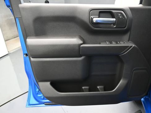 Used 2025 Chevrolet Silverado 1500 Custom w/ Turbomax Blackout Package AWD/4WD image 13