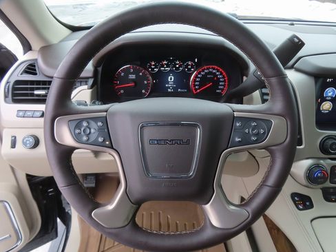 Used 2016 GMC Yukon XL Denali w/ Open Road Package image 22