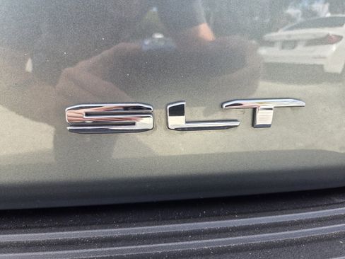 Used 2024 GMC Yukon XL SLT w/ SLT Luxury Package image 15