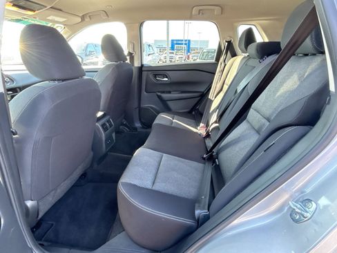 Used 2024 Nissan Rogue SV image 67