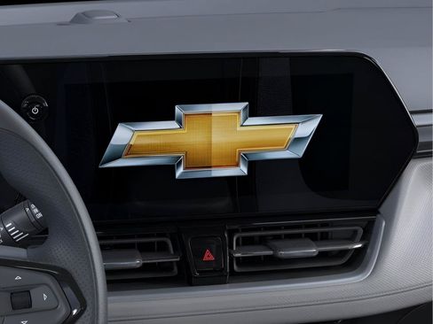 New 2026 Chevrolet TrailBlazer LT w/ Driver Confidence Package FWD image 7