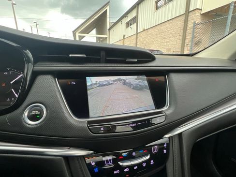 Used 2019 Cadillac XT5 Premium Luxury w/ Advanced Security Package FWD image 22