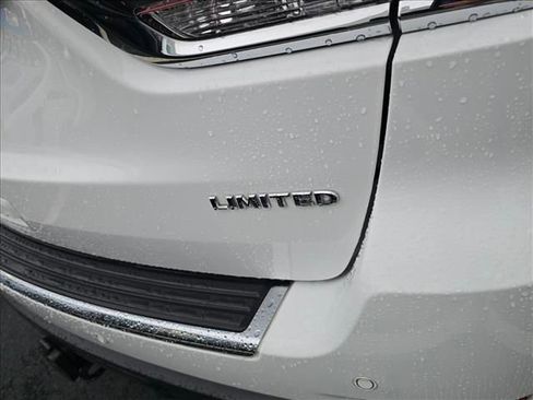 Used 2021 Jeep Grand Cherokee Limited w/ Trailer Tow Group IV AWD/4WD image 19