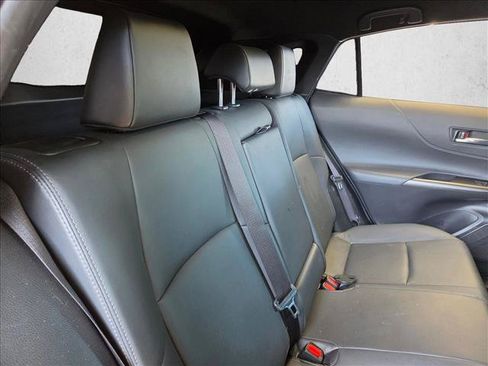 Used 2024 Toyota Venza XLE AWD/4WD image 17
