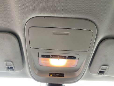 Used 2022 Chevrolet Colorado LT w/ Fleet Safety Package image 21