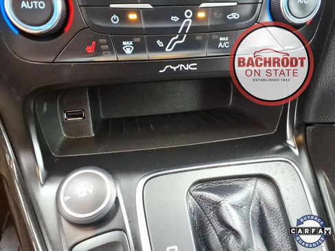 Used 2015 Ford Focus Titanium w/ Titanium Technology Package image 13