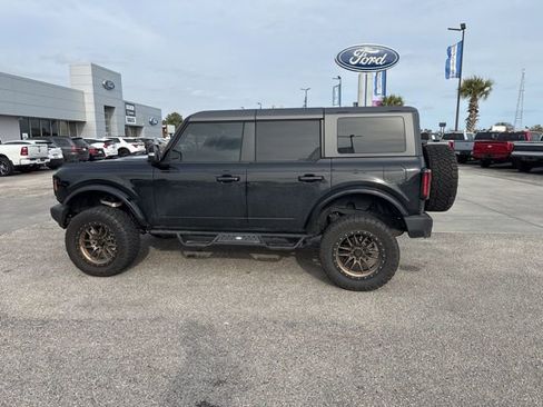 Used 2024 Ford Bronco Outer Banks image 6