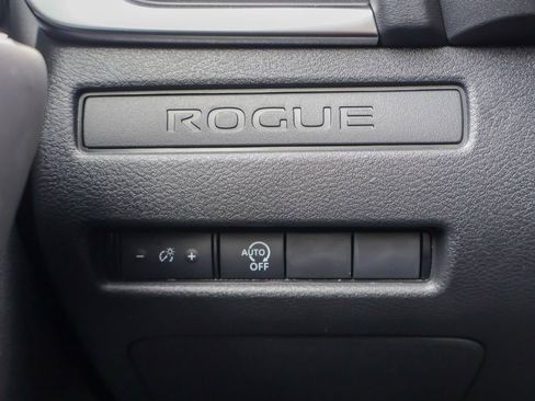 Certified 2025 Nissan Rogue S image 18