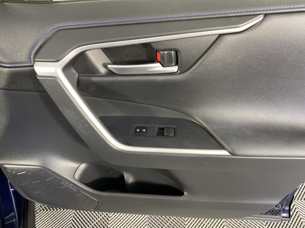 Used 2020 Toyota RAV4 XSE w/ All Weather Liner Package AWD/4WD image 25