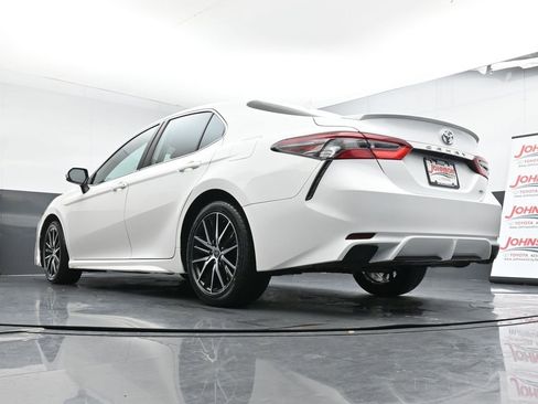Used 2023 Toyota Camry SE image 35