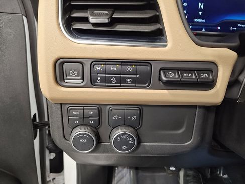 Used 2023 Chevrolet Tahoe Premier w/ Premium Package 2 image 30