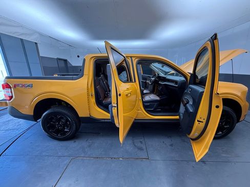 Used 2022 Ford Maverick Lariat w/ Lariat Luxury Package image 17