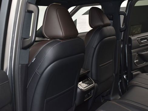 New 2026 Nissan Armada SL image 18