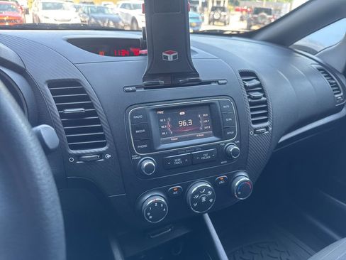 Used 2016 Kia Forte EX FWD image 14