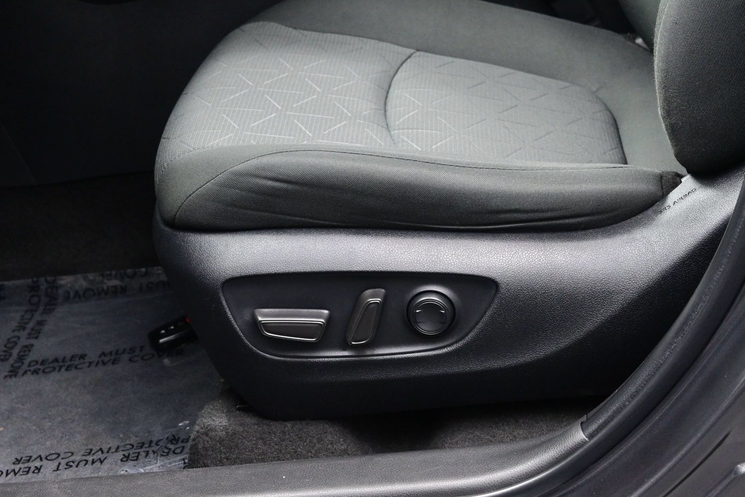 Used 2023 Toyota RAV4 XLE w/ Convenience Package AWD/4WD image 11