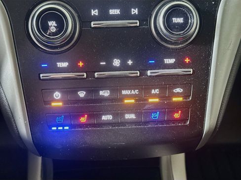 Used 2019 Lincoln MKC Reserve w/ MKC Climate Package AWD/4WD image 24