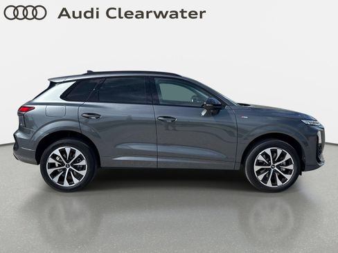 New 2026 Audi Q3 quattro 2.0T AWD/4WD image 5