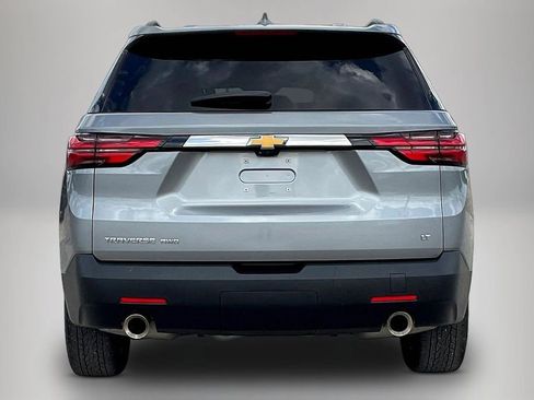 Used 2023 Chevrolet Traverse LT w/ LT Premium Package image 6