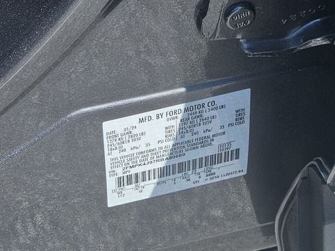 Used 2024 Ford Edge SEL AWD/4WD image 44