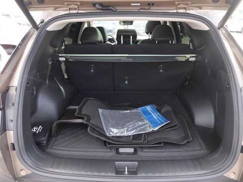 Used 2025 Hyundai Tucson Limited AWD/4WD image 7