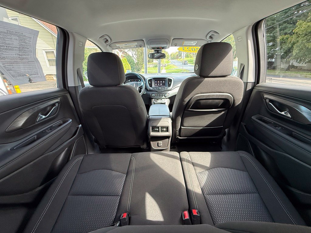 Used 2023 GMC Terrain SLE AWD/4WD image 30