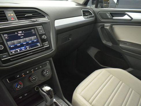 Used 2023 Volkswagen Tiguan S image 5