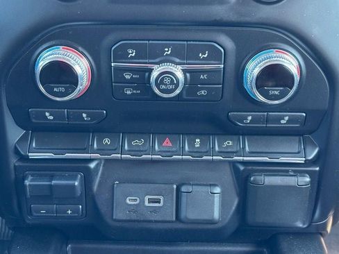 Used 2020 GMC Sierra 1500 Elevation w/ Elevation Value Package image 14