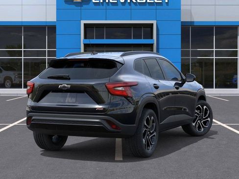 New 2026 Chevrolet Trax RS w/ Sunroof Package FWD image 33