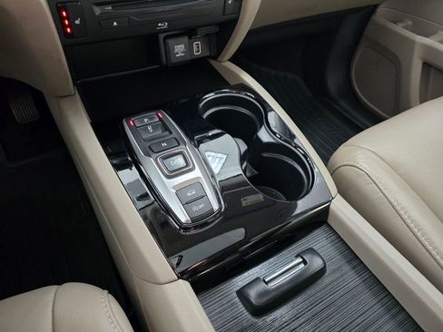 Used 2020 Honda Pilot Touring image 34