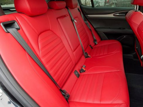 Used 2024 Alfa Romeo Stelvio Ti w/ Performance Driving Package image 33