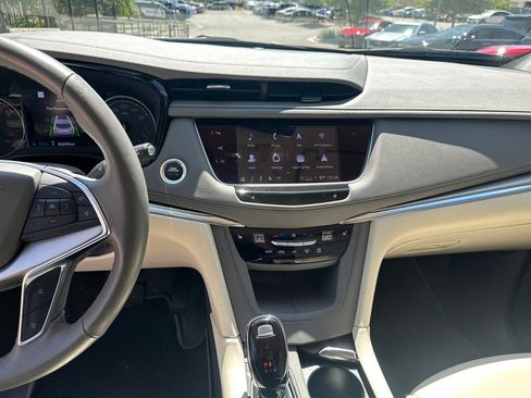 Certified 2023 Cadillac XT5 Premium Luxury w/ Technology Package FWD image 25