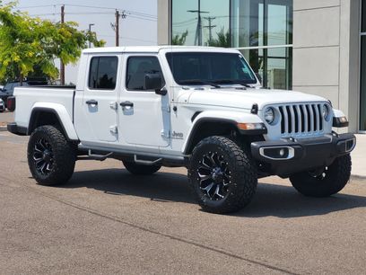 Used 2023 Jeep Gladiator Overland w/ Popular Equipment Package