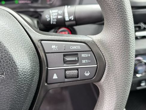 Used 2025 Honda Accord SE image 15