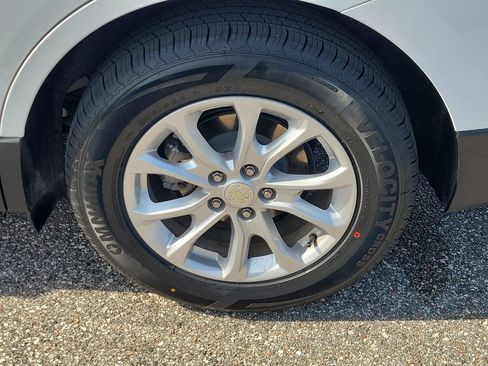 Used 2021 Chevrolet Equinox LT FWD image 5