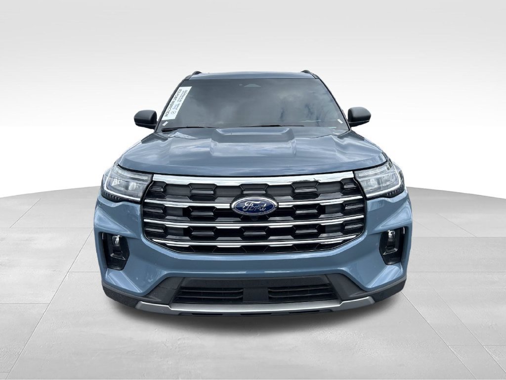 Used 2025 Ford Explorer Active w/ Active Comfort Package AWD/4WD image 8