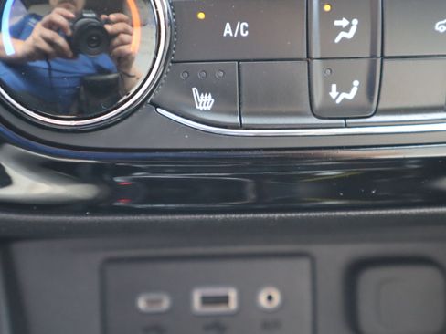 Used 2023 Buick Encore GX Preferred w/ Cold Weather Comfort Package FWD image 21