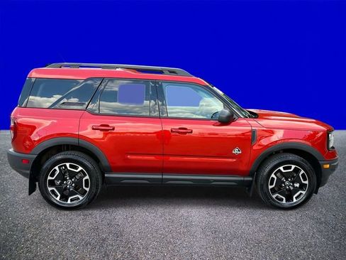 Used 2023 Ford Bronco Sport Outer Banks w/ Tech Package AWD/4WD image 2