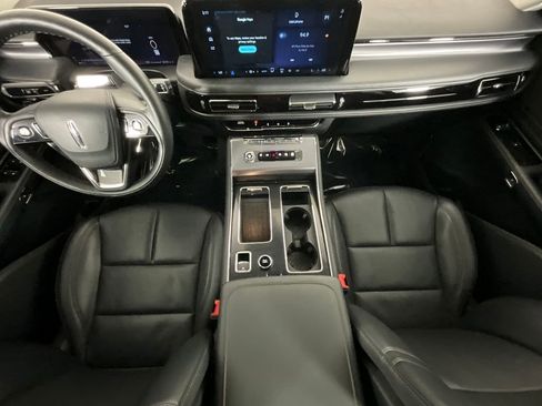 Used 2025 Lincoln Aviator 2WD w/ Equipment Group 101A image 14
