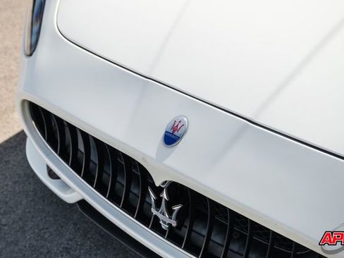 Used 2017 Maserati GranTurismo Sport image 23